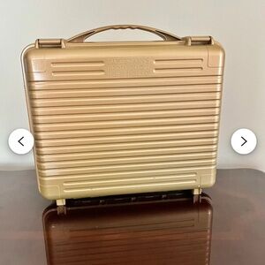 Suze Orman’s Protection Portfolio  Gold Ed Financial Organizer  Briefcase Only